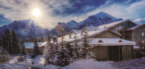 LAKE LOUISE INN image 1